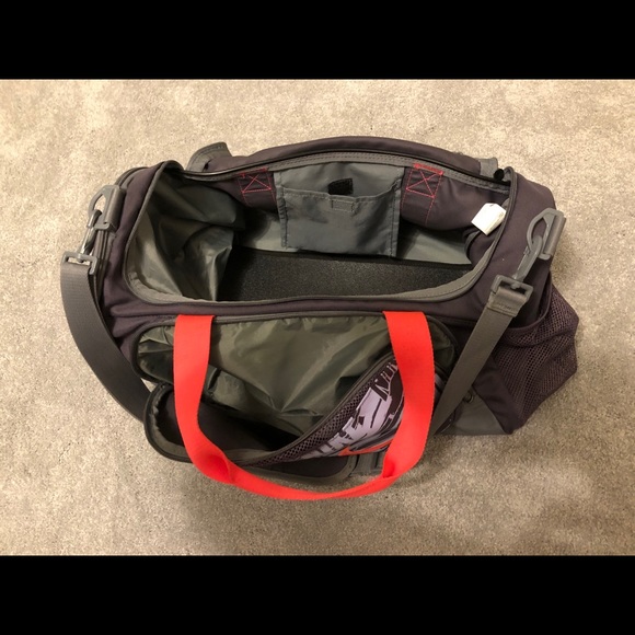Nike duffle bag purple
